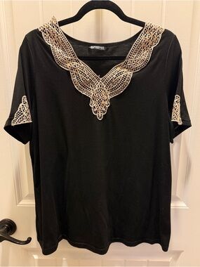 BloomChic Black Top with Cream-Gold Crochet V-Neck/Sleeve Sequin Design (12)